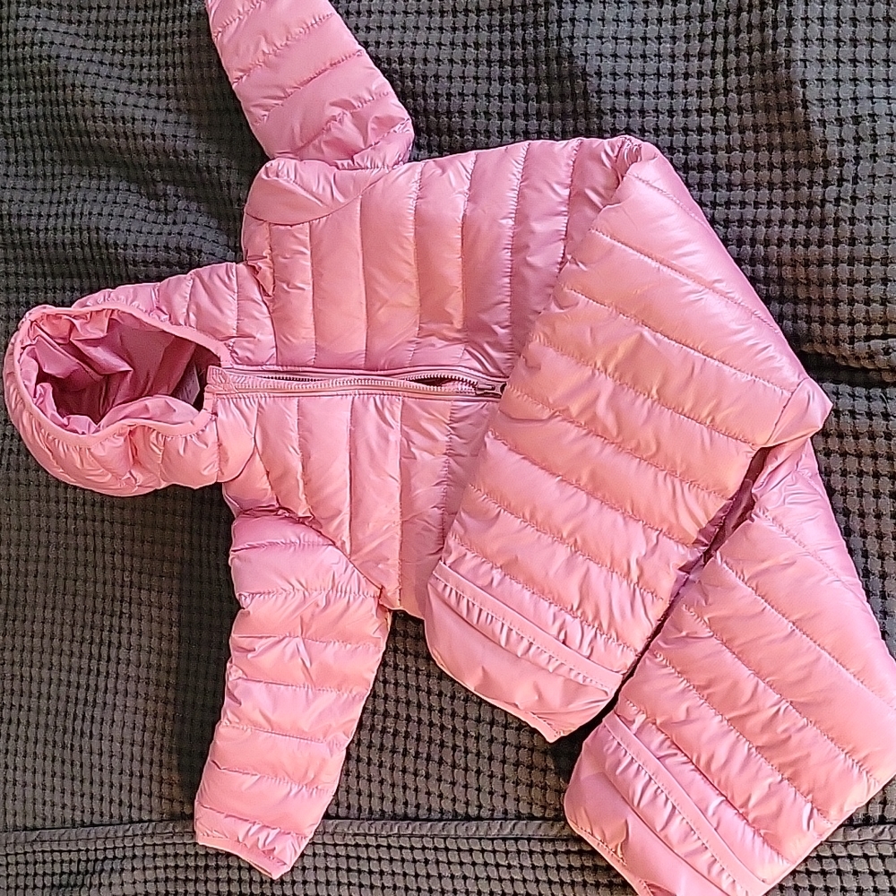Primary snow suit